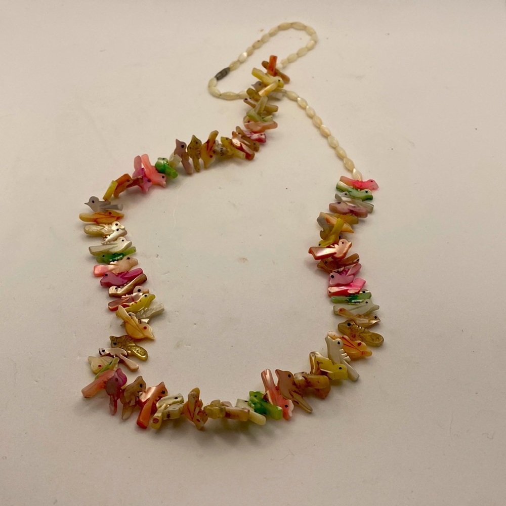 Vintage Zuni Carved Fetish Necklace Made Of Shell